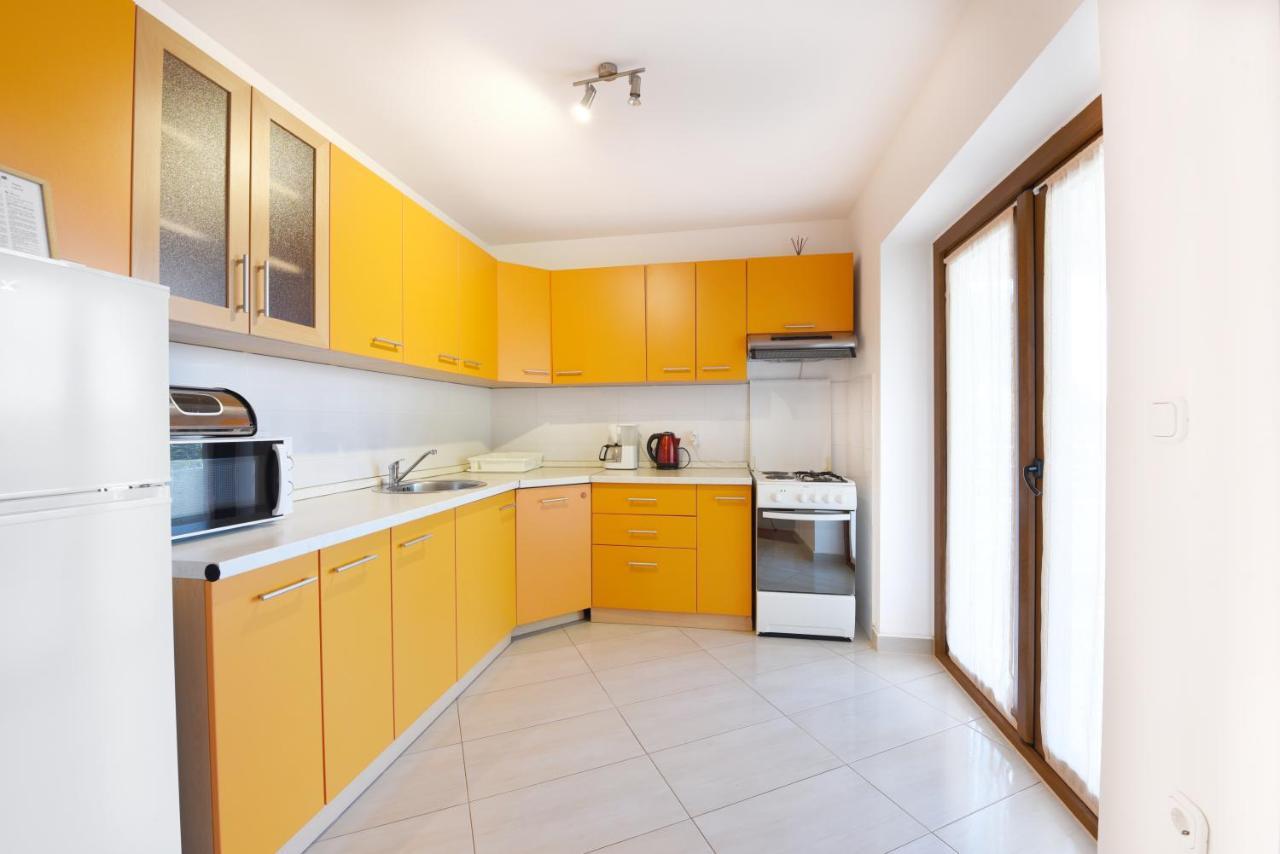 Apartments Mirasol ウマグ エクステリア 写真