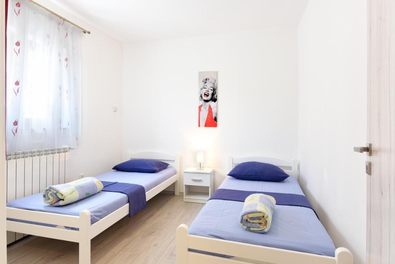 Apartments Mirasol ウマグ エクステリア 写真