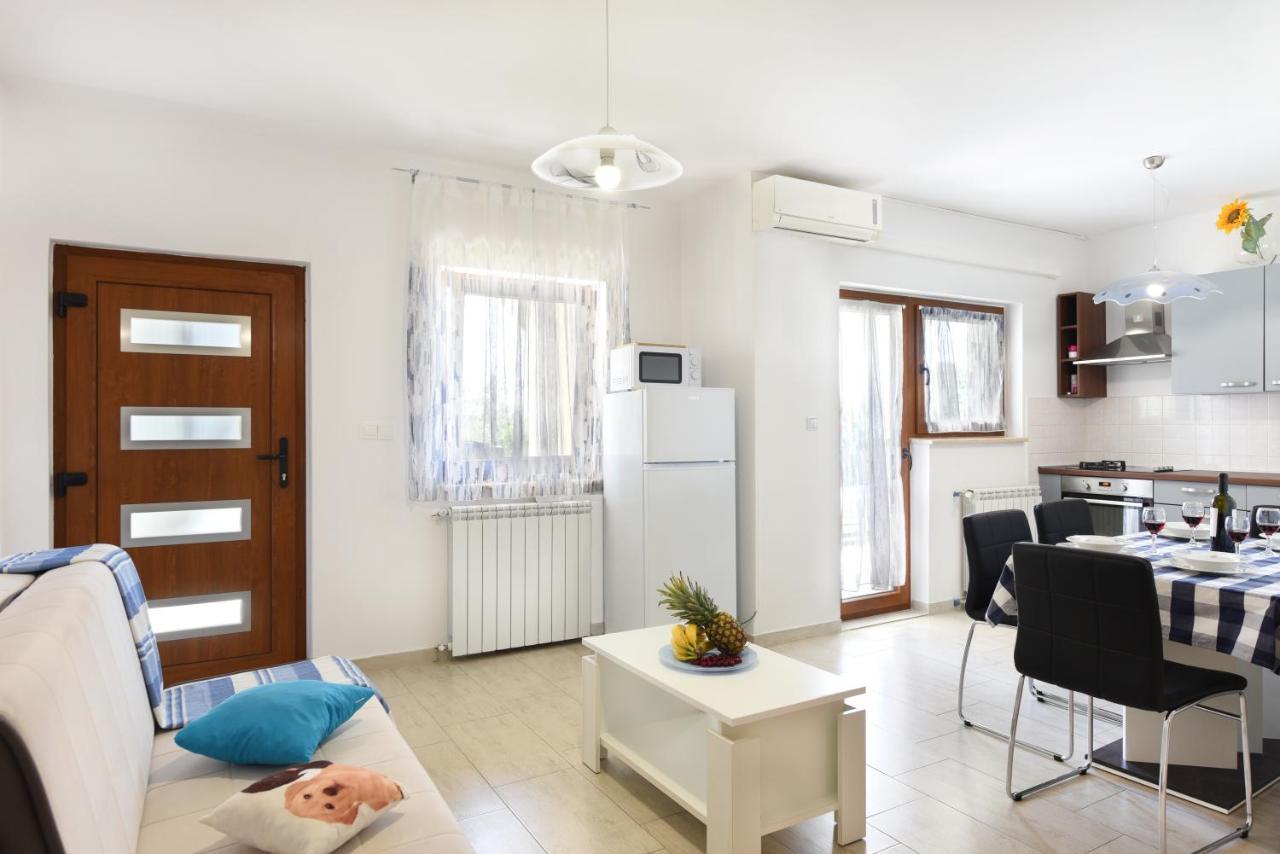 Apartments Mirasol ウマグ エクステリア 写真