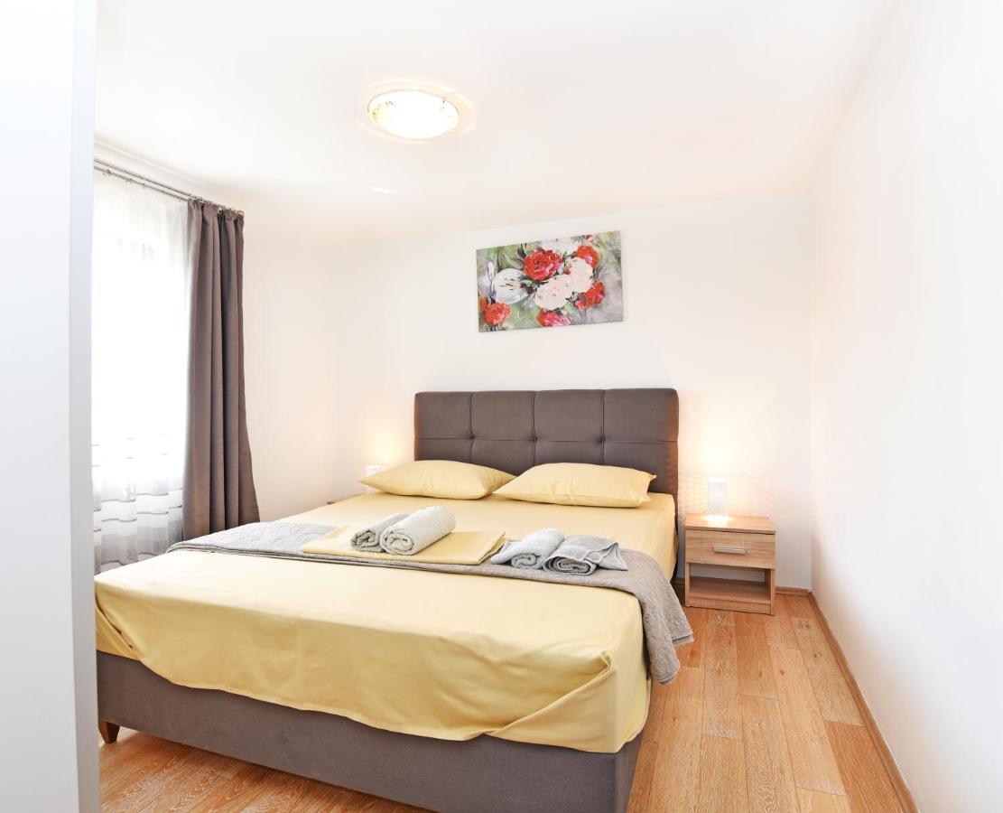 Apartments Mirasol ウマグ エクステリア 写真