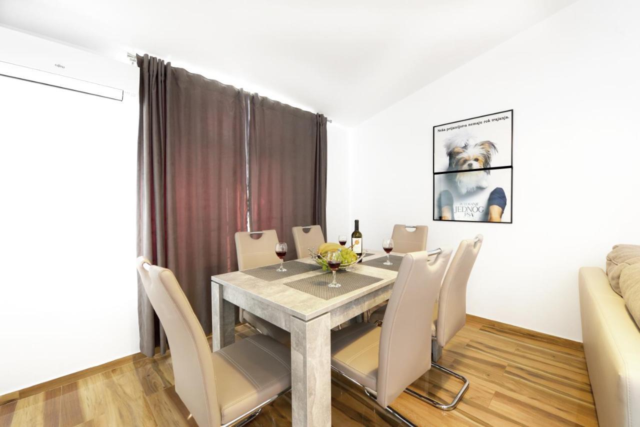 Apartments Mirasol ウマグ エクステリア 写真